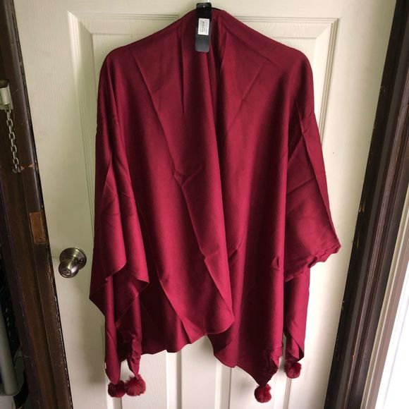 NWT Open Poncho with Pom Poms - Picture 3 of 4